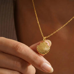 14K Solid Gold Handmade Scallop Shell Necklace Pendant